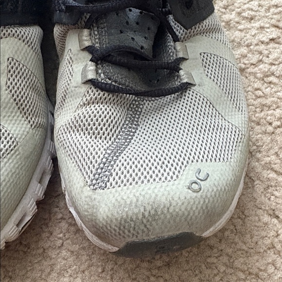 On Cloud Running Casual Black Taupe Sneaker Shoes M 7.5 men’s - Picture 3 of 9